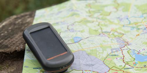 GPS Gerät auf Karte